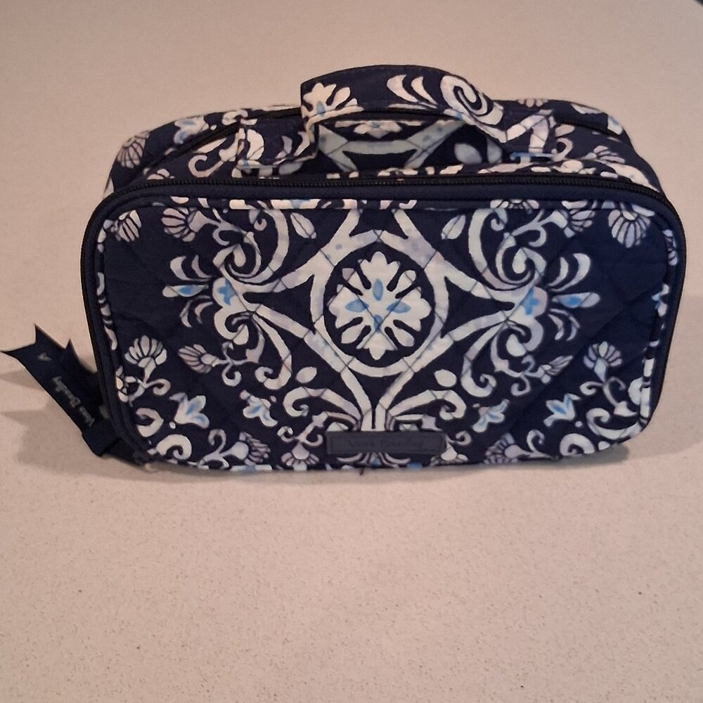 Vera Bradley Blush & Brush Makeup Case in Steel Blue Medallion